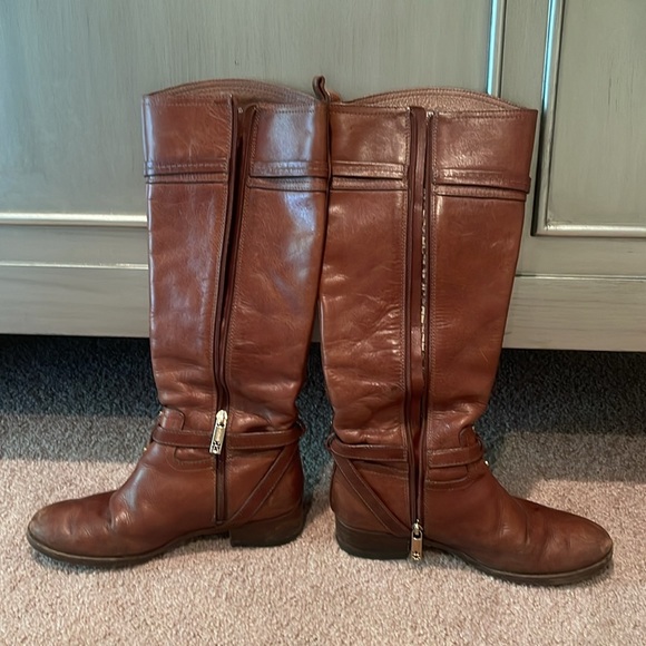 Tory Burch Boots - Picture 6 of 11